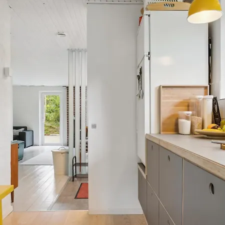 Stunning In With Kitchen Holiday home *